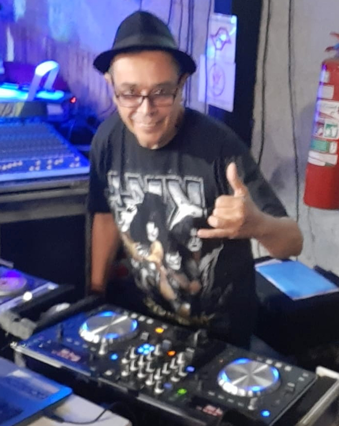DJ Toninho Falleiros